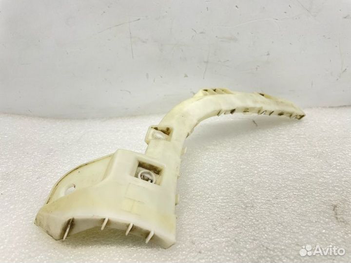 Кронштейн бампера задний левый Mitsubishi Asx GA3W