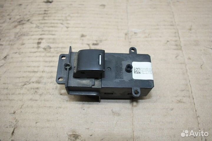 Кнопка стеклоподъемника honda CR-V 2007