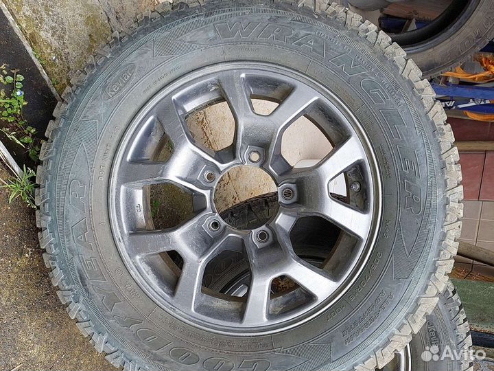 Колёса suzuki R 15 комплект