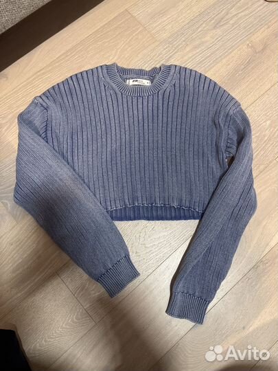 Свитер женский