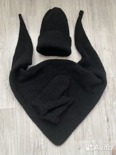 Комплект шапка + бактус + варежки