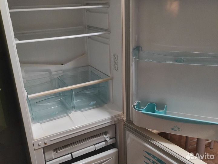 Холодильник Stinol