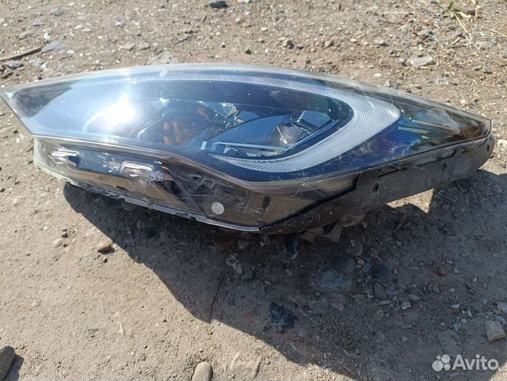 Фара Hyundai Solaris -2 LED