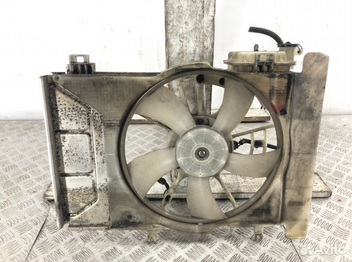 Вентилятор радиатора Toyota Yaris XP9 1.3 I 2006