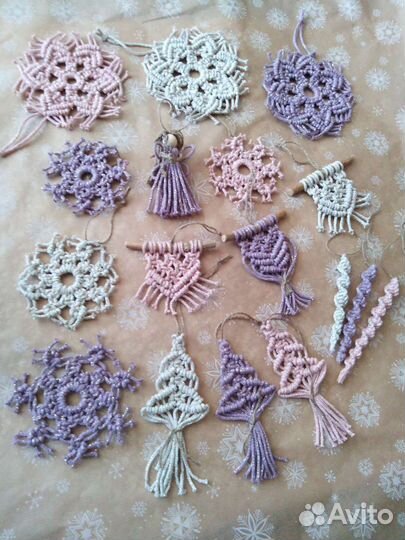 Набор елочных украшений макраме