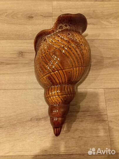 Кашпо настенное