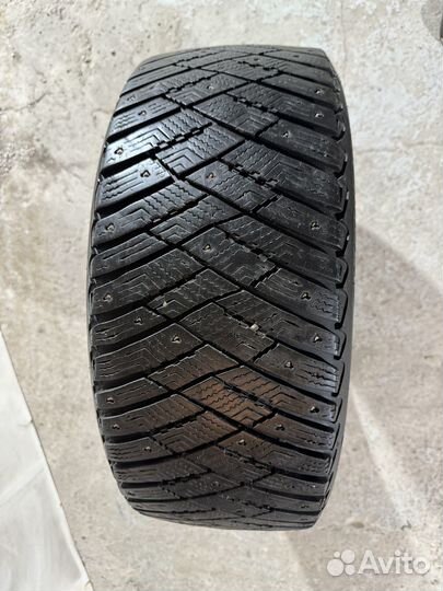 Goodyear Ultragrip Ice Arctic 225/45 R17