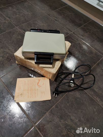 Вафельница СССР электрическая Пересвет