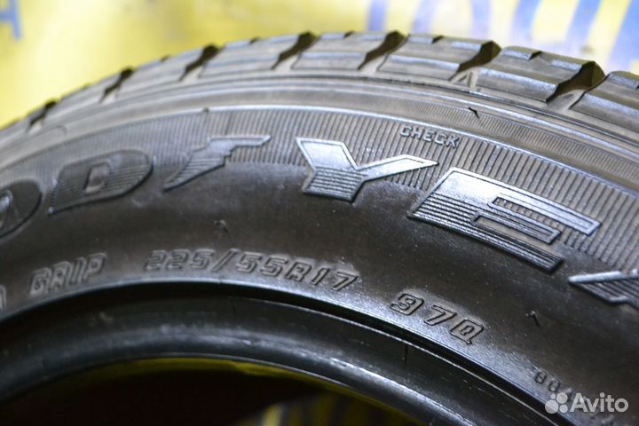 Goodyear Ice Navi Zea II 225/55 R17