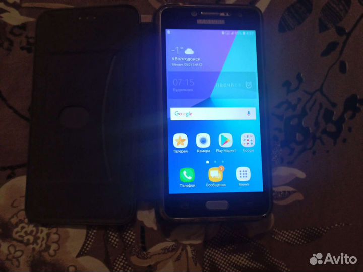 Телефон Samsung j2prime
