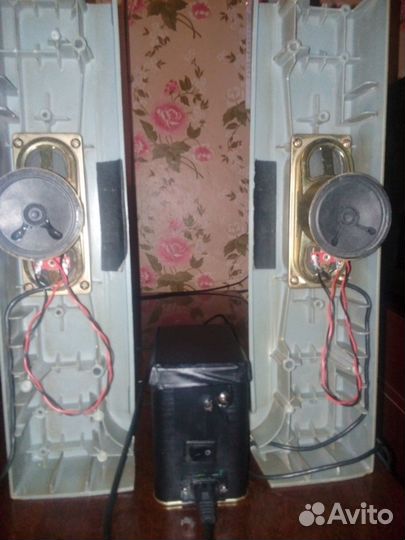 Стерео усилитель 1Вт и пара двухполосных колонок