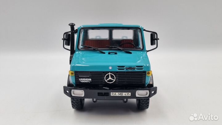 Модель Mercedes-Benz Unimog 1300 L