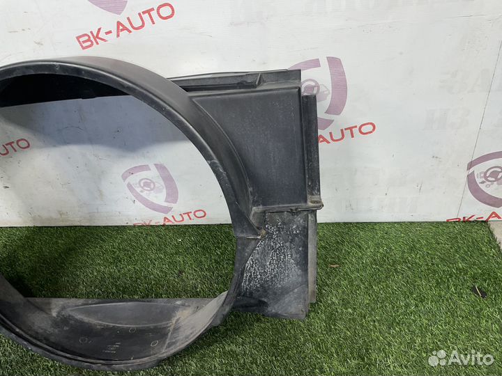 Кожух вентилятора Chevrolet Suburban GMT400