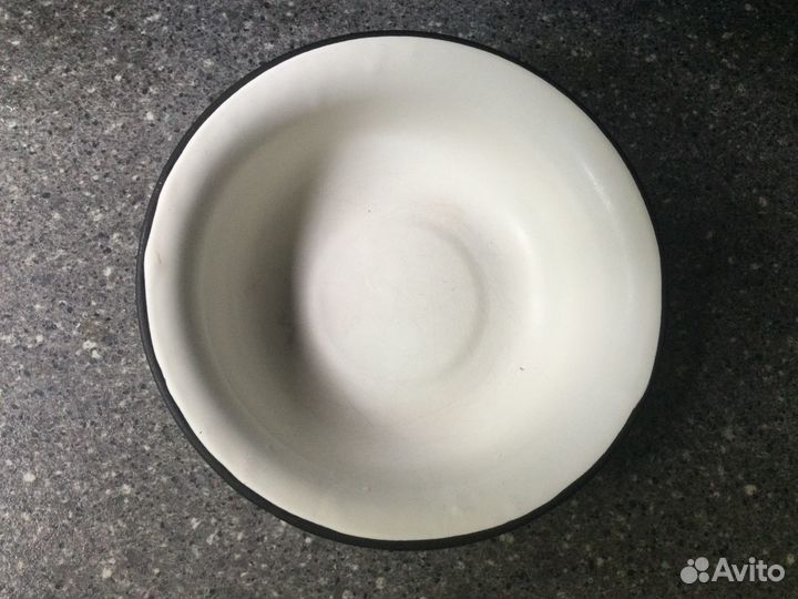 Миска эмалированная диаметр 22см
