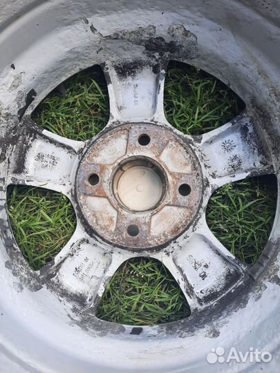 R15 Dunlop Graspic DS3 185/65, PCD 4x105 DIA 58.5