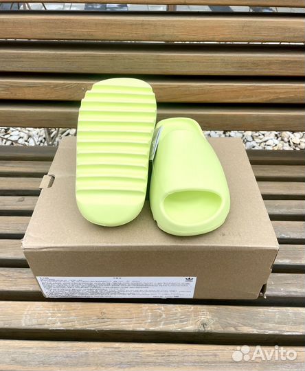 Шлепки Adidas Yeezy Slide