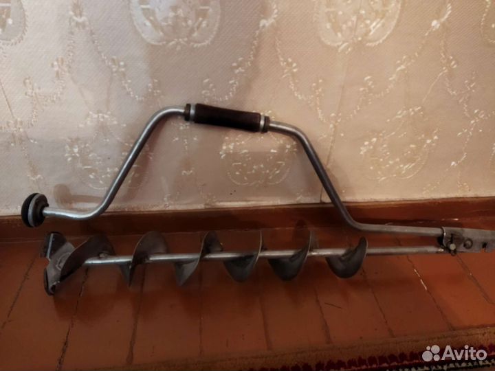 Ледобур титановый