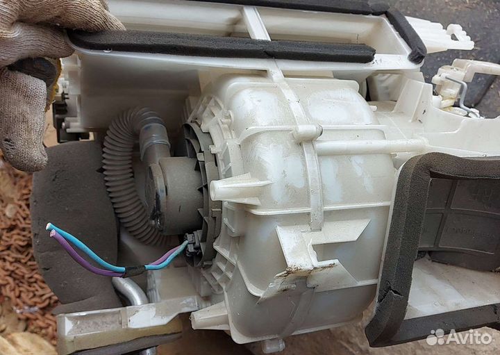 Моторчик печки Мазда 3 bl