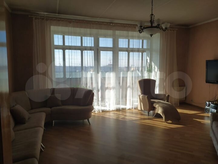 4-к. квартира, 115 м², 9/9 эт.