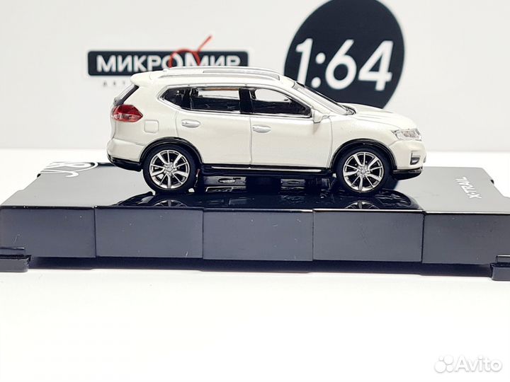 Модель Paudi 1/64 Nissan X-Trail T32