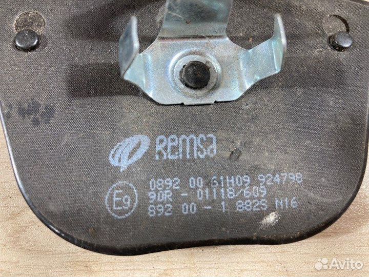 Колодки тормозные передние Bmw X5 (E-70) 2010