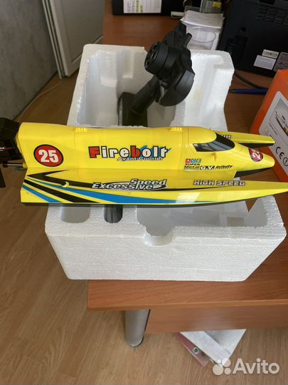 Радиоуправляемый катер