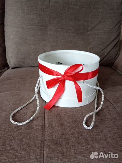 Коробка подарочная