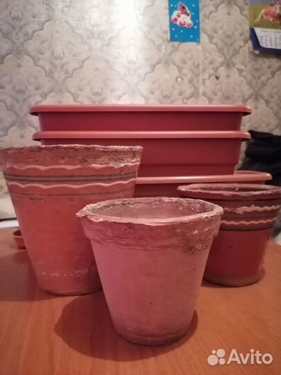 Керамический горшок, опора для растений