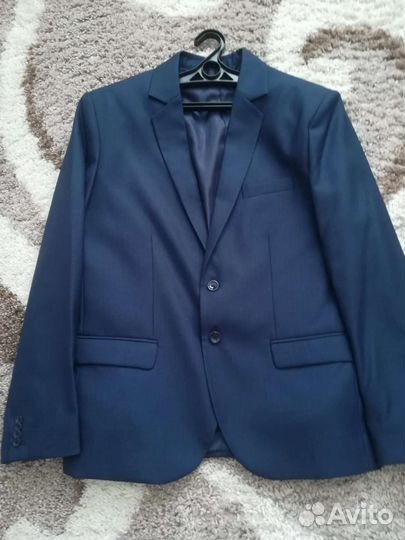 Брючный костюм