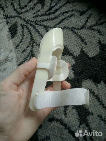 Бандаж, отводящий первый палец