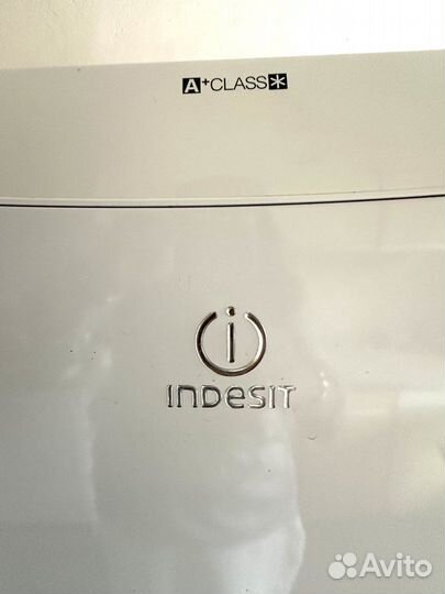 Холодильник indesit