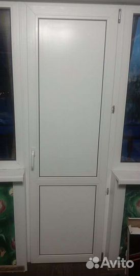 Дверь пластиковая