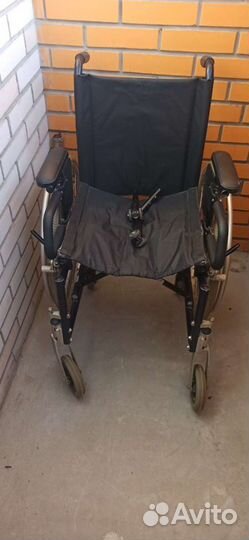 Инвалидная коляска