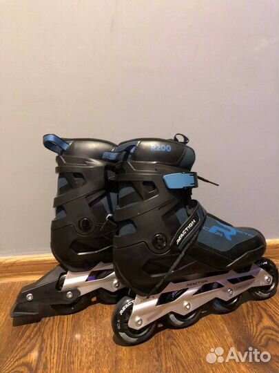 Роликовые коньки reaction R200M