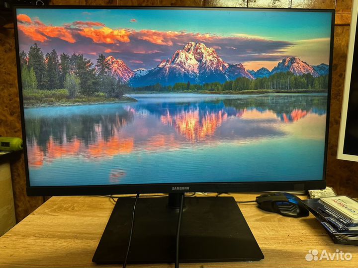 Дизайнерский 2K монитор 24