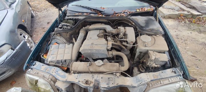 В разбор Mercedes Benz W202