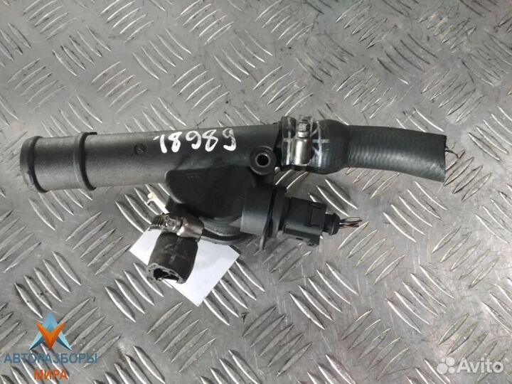 Фланец (тройник) системы охлаждения Volkswagen 3