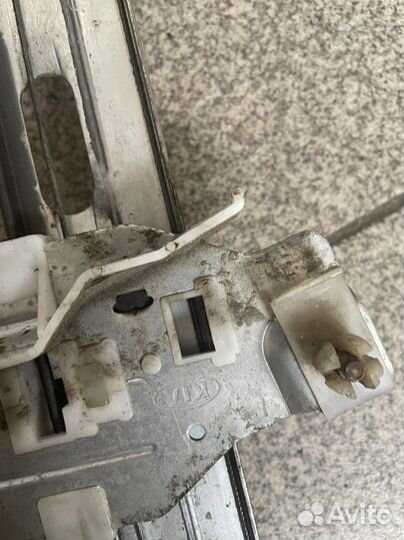 Стеклоподъемник передний левый Kia Spectra