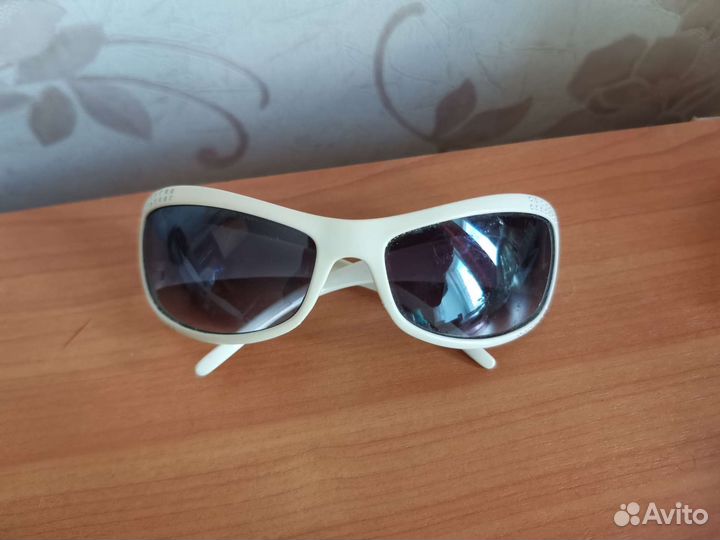 Солнцезащитные очки женские