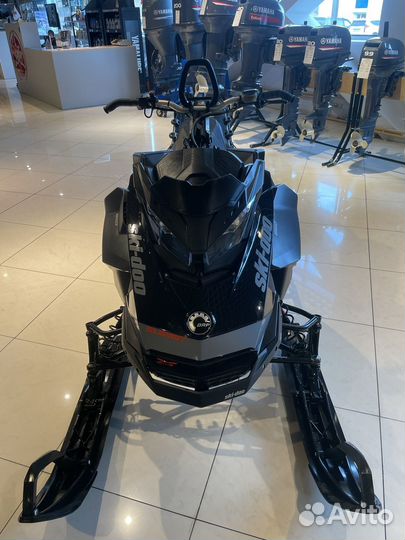 Продам горный снегоход BRP SKI-DOO summit X 154