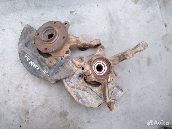 Кулак поворотн. передний правый VW Vento 1991-1997