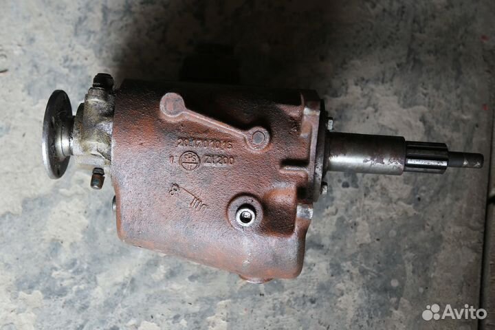 Кпп варшава жук ныса газ-69 УАЗ-450 газ-21 УАЗ-469