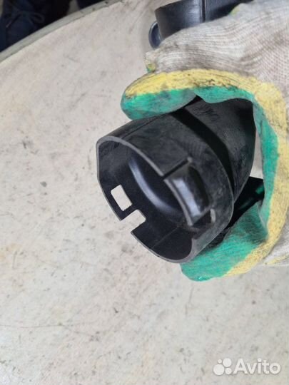 Патрубок воздушного фильтра Toyota Corolla E150