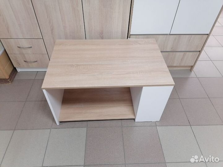 Стол новый журнальный 