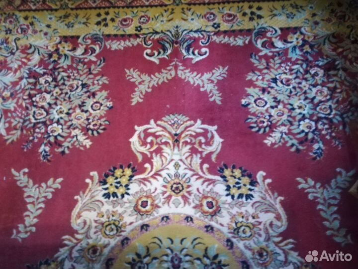 Ковер шерстяной