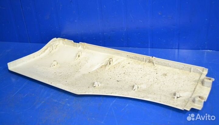 Вставка между кабиной и крылом (локер), задняя лев