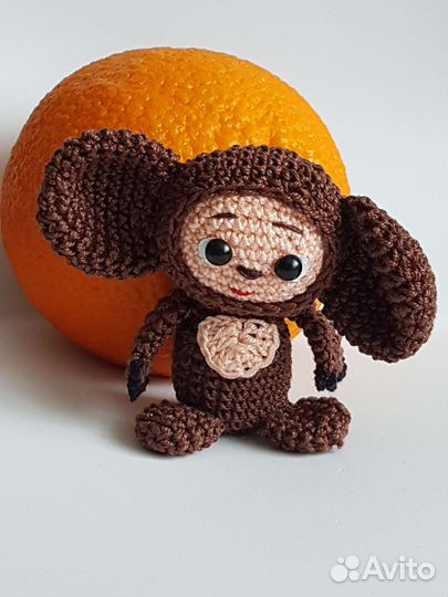 Игрушка чебурашка вязаный