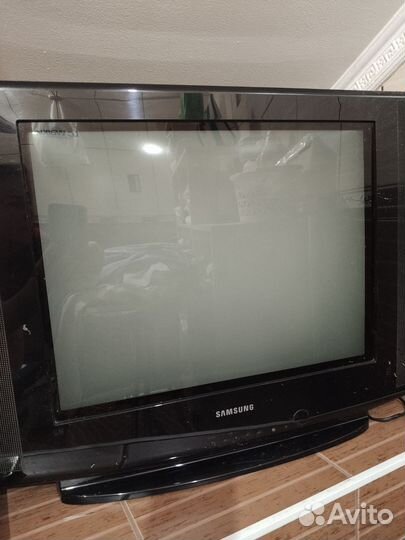 Телевизор samsung