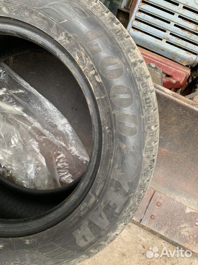 Goodyear Eagle LS 2 235/65 R17