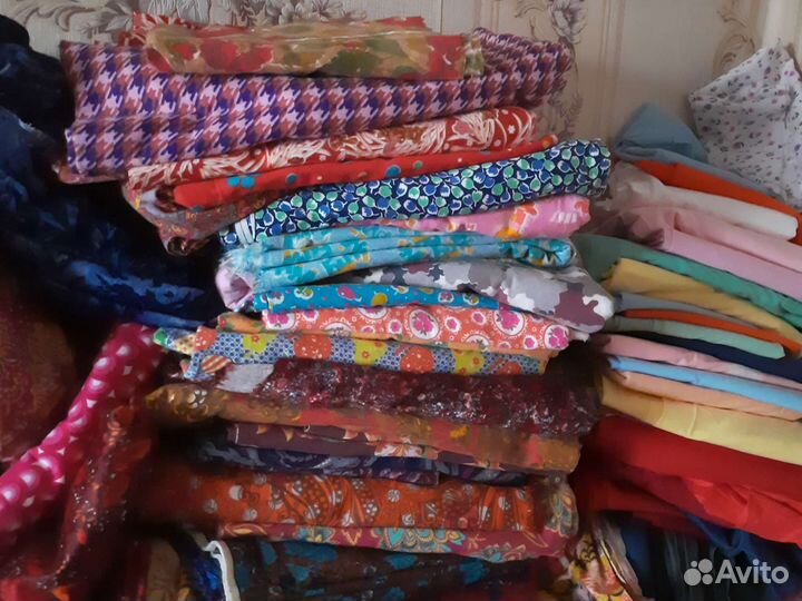 Ткани СССР шелк натуральный,бархат,плюш,шерсть
